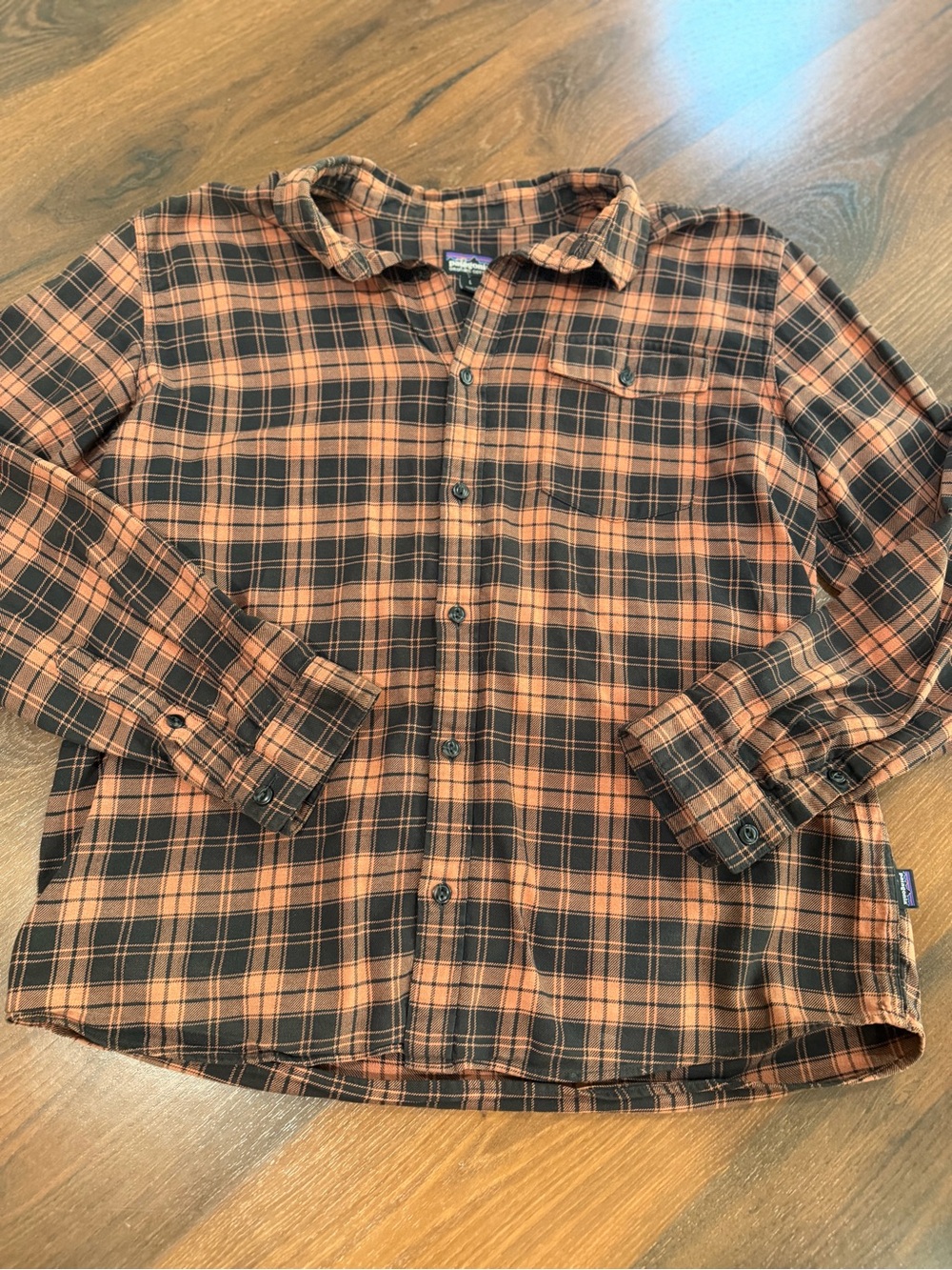 PATAGONIA Plaid Organic Cotton Flannel Long Sleeve
Button Down Shirt Men Size: L